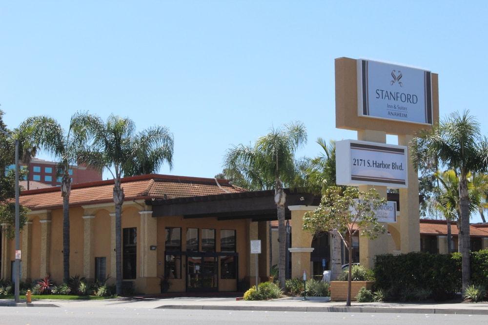 Stanford Inn & Suites Anaheim Exterior foto