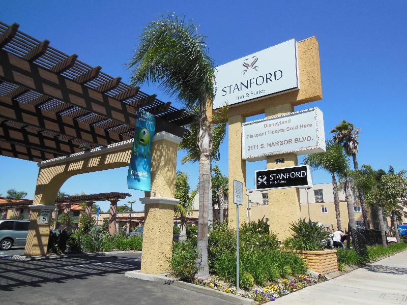 Stanford Inn & Suites Anaheim Exterior foto