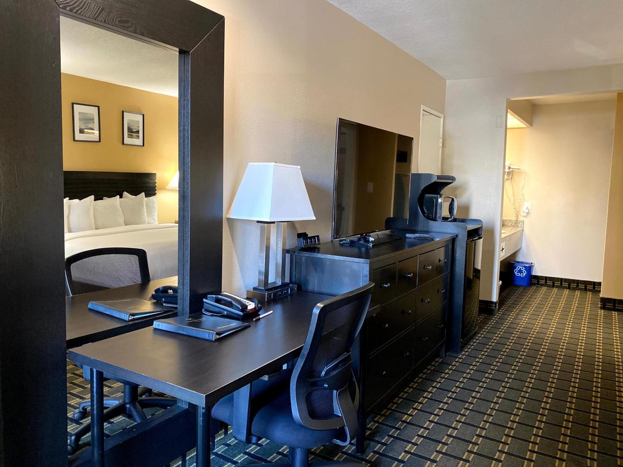 Stanford Inn & Suites Anaheim Exterior foto